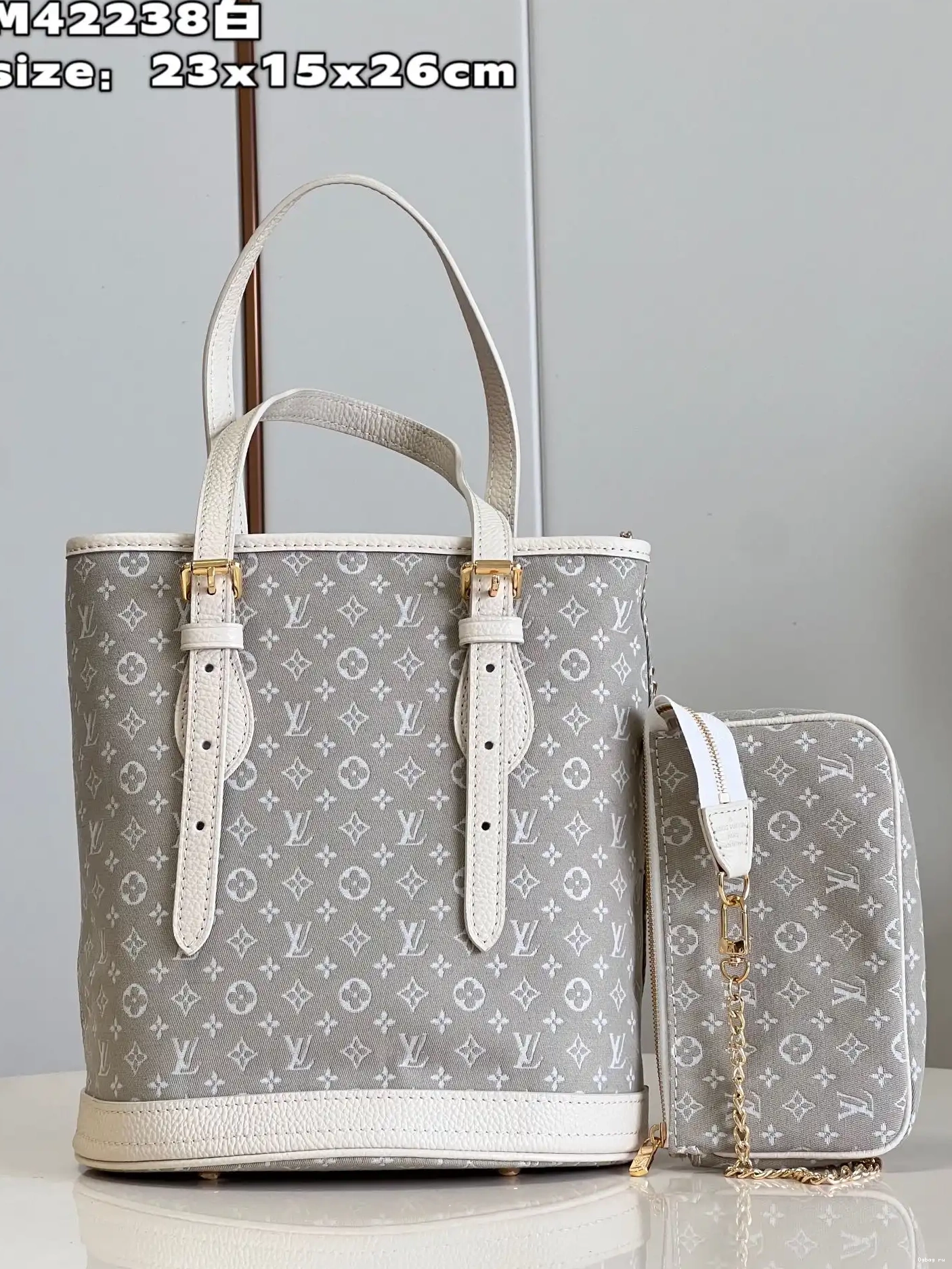 NANO VUITTON LOUIS BUCKET 0704